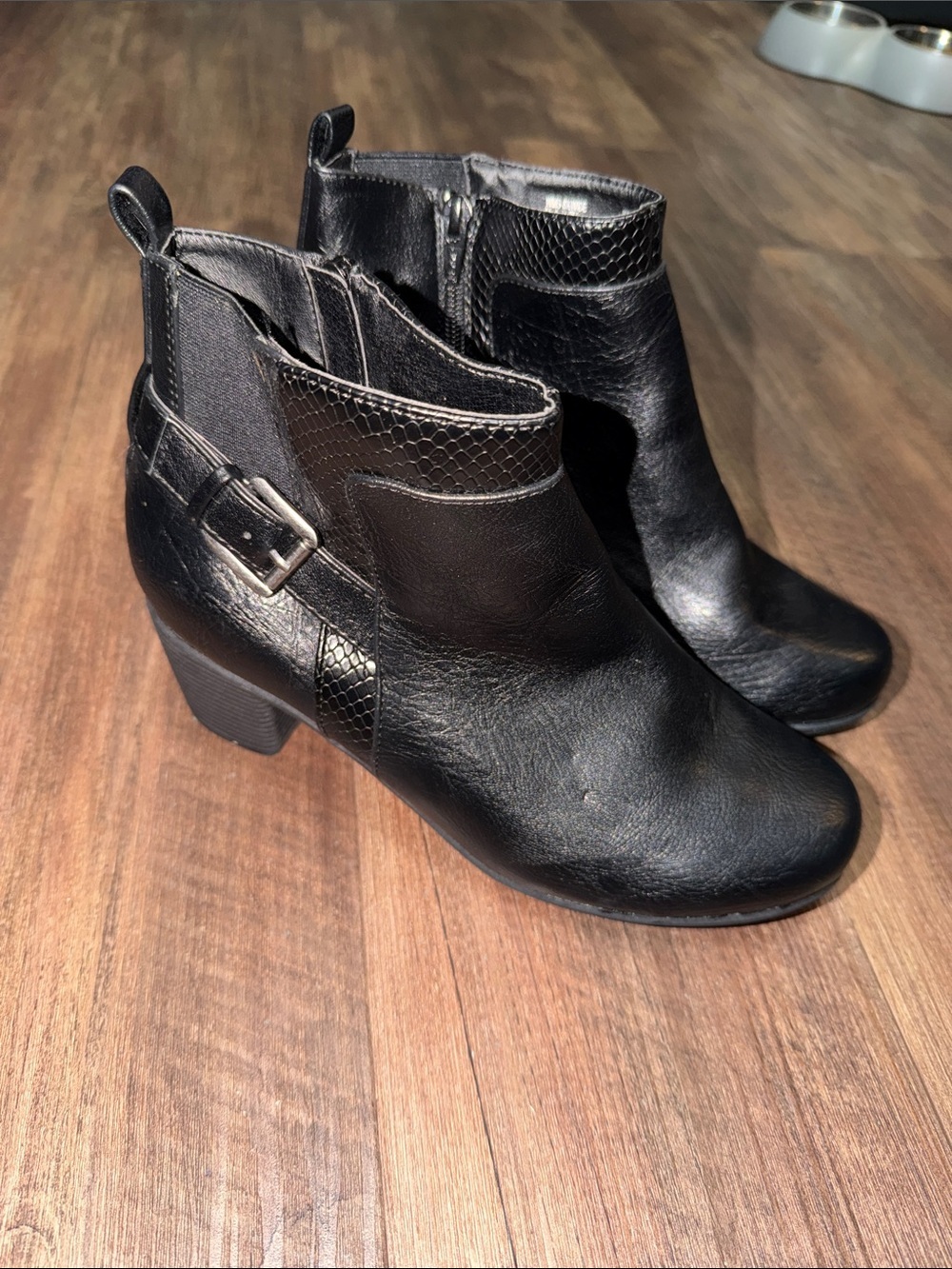 CROFT & BARROW Black Ankle Boot Ortholite eco Comfort NWT size 8.5 Wide